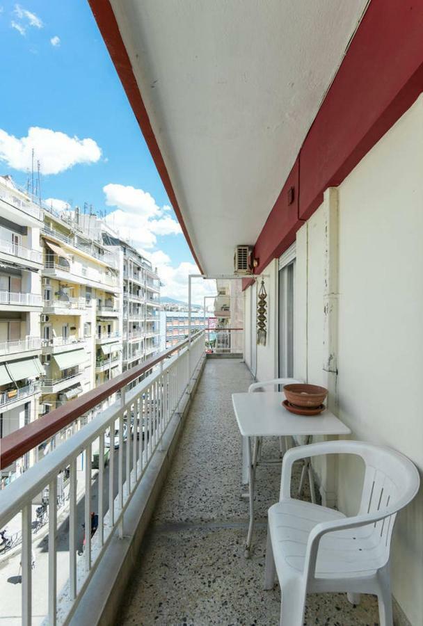 Cozy And Bright Apartment In The Heart Of The City Salonicco Esterno foto