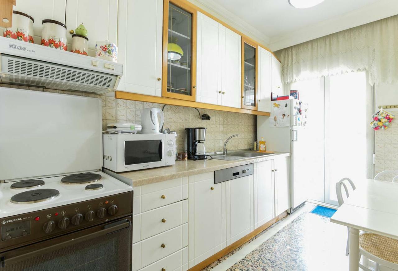 Cozy And Bright Apartment In The Heart Of The City Salonicco Esterno foto